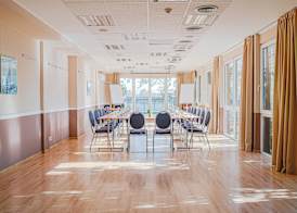 Holiday Beach Budapest Hotel 4
