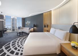 DoubleTree by Hilton Dubai - Business Bay 3