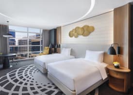 DoubleTree by Hilton Dubai - Business Bay 4