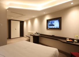 DoubleTree by Hilton Yerevan City Centre 3