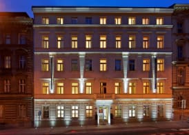 Red & Blue Design Hotel Prague 4