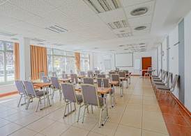 Holiday Beach Budapest Hotel 5