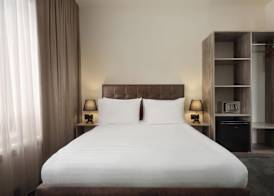 Elysium Gallery Hotel 3