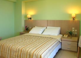 Skiathos Club Hotel Suites 2