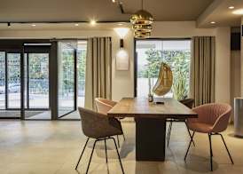 Mercure Avignon TGV Hotel & Spa 5