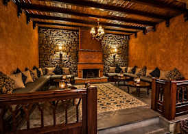 Hotel Doupiani House 4