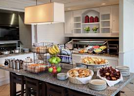 Hilton Garden Inn Montreal Airport 4