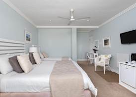 L X I Camps Bay 3