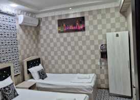 HOTELVAZIRA 5