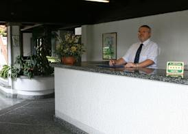 Golf Hotel 2