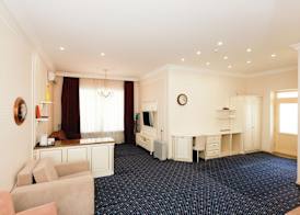 East Legend Hotel 5