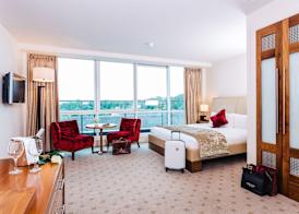 Hodson Bay Hotel 3