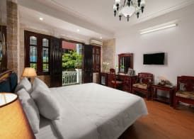 Little Diamond Hotel 5