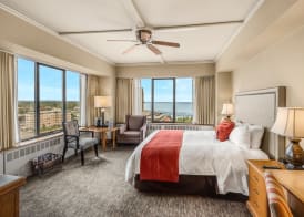 The Hotel Captain Cook 3