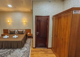 Pakhlavon Hotel 4