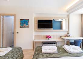 Amossia Elite Hotel 3