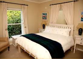 Moonglow Guesthouse 4