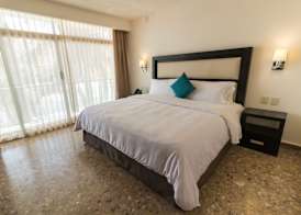 Nonna Mia 2