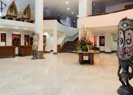 Crown Hotel 3