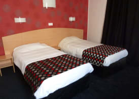 Cit'Hotel de La Vallée 5