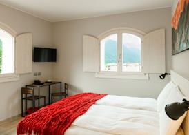 Bianco Hotel 5