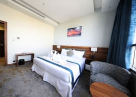 Eva Hotel 4