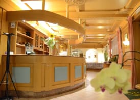 Hotel Ladina 3