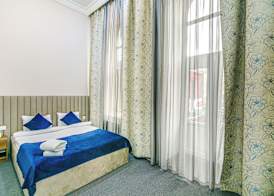 Bristol Hotel 5