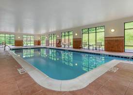 Hampton Inn Meadville 5