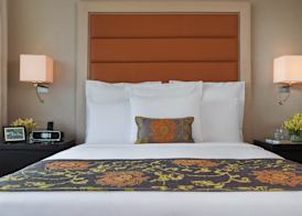 Marriott Executive Apartment - Lakeside Chalet, Mumbai 3