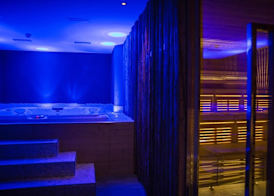 Monroc Hotel 2