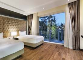 Bellis Deluxe Hotel & Heated for Winter Aqua Park 5