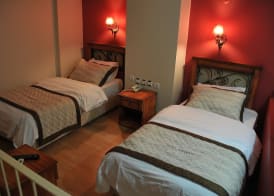 Antikhan Hotel 4
