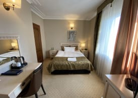Hotel Rubinstein 2