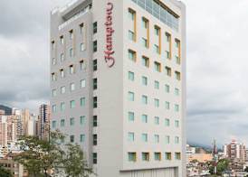Hampton By Hilton Bucaramanga 4