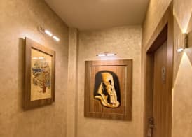 Discover pyramids inn 4