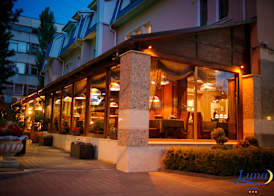 Luna Hotel 5