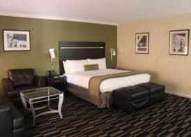 Uptown Oasis San Jose Airport 4