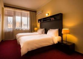 14 Floor Hotel 5