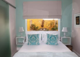 Dolphin Inn Guesthouse 5