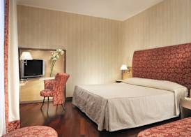 Poli Hotel 4