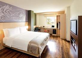 ibis Vientiane Nam Phu 5