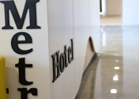 Metro Hotel Terminal 4