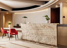 Adoro Hotel 4