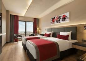 Ramada Encore by Wyndham Gebze 4