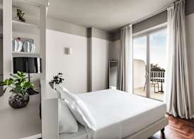 SeeBay Hotel 5