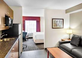 Best Western Thompson Hotel & Suites 5