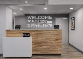 Hampton Inn Altoona 5