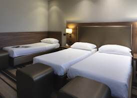 Smart Hotel Holiday 5