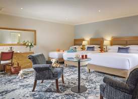 Hodson Bay Hotel 5